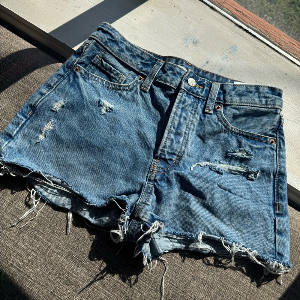 Old Navy O.G. High Rise Distressed Denim‎ Cutoff Shorts 4-Button Fly Sz 0